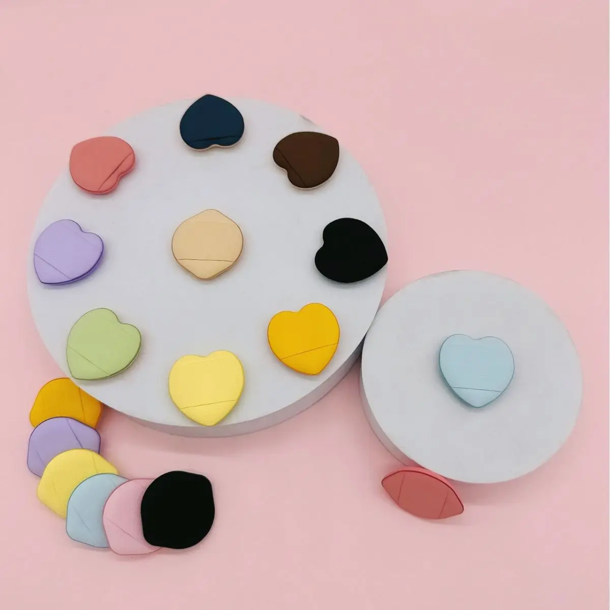 Customized logo Love fingertip thumb finger air cushion mini powder puff facial concealer loose powder setting makeup dry andwet 3