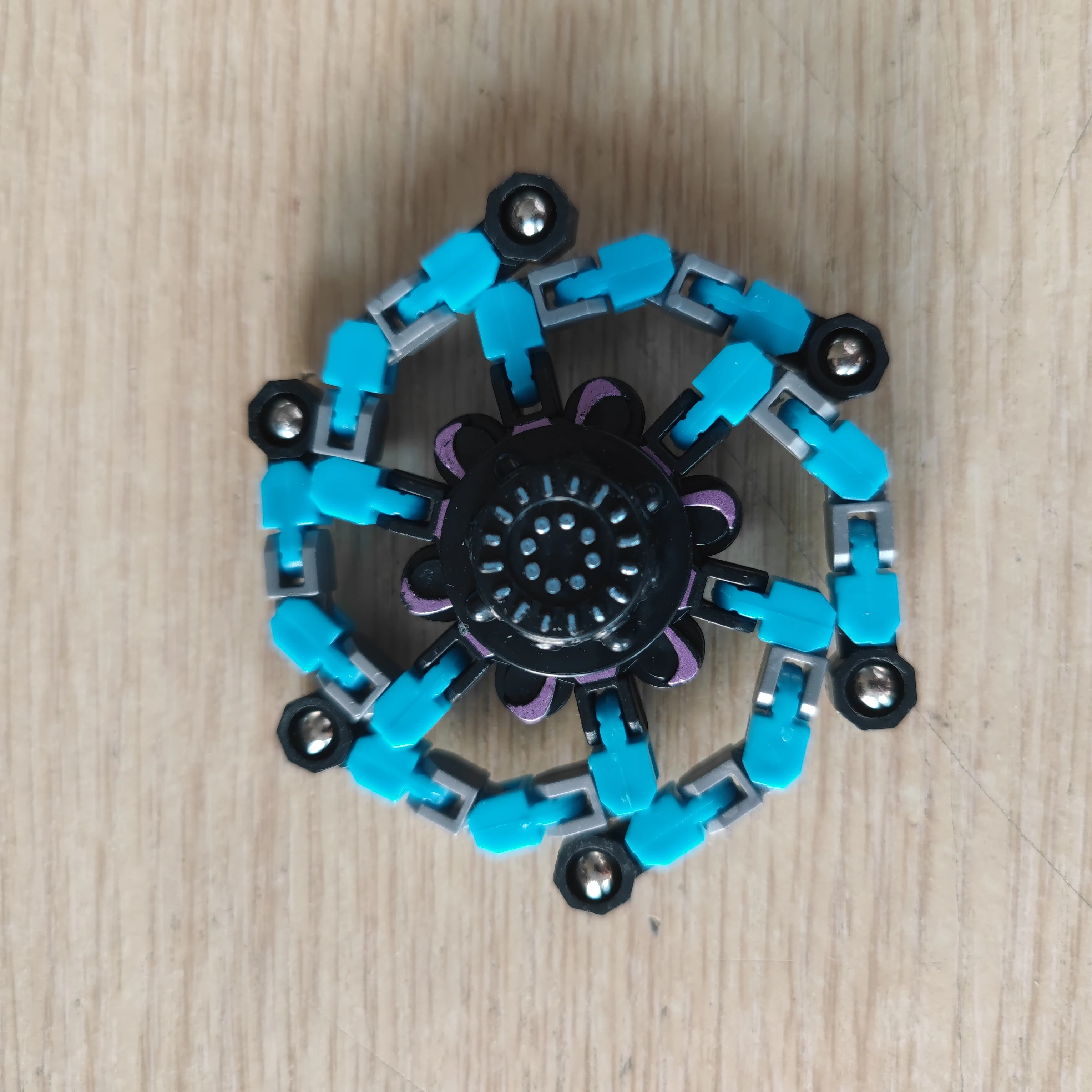 Colorful Deformed Fidget Chain Toy for All Ages - Stress Relief and Fun Gift