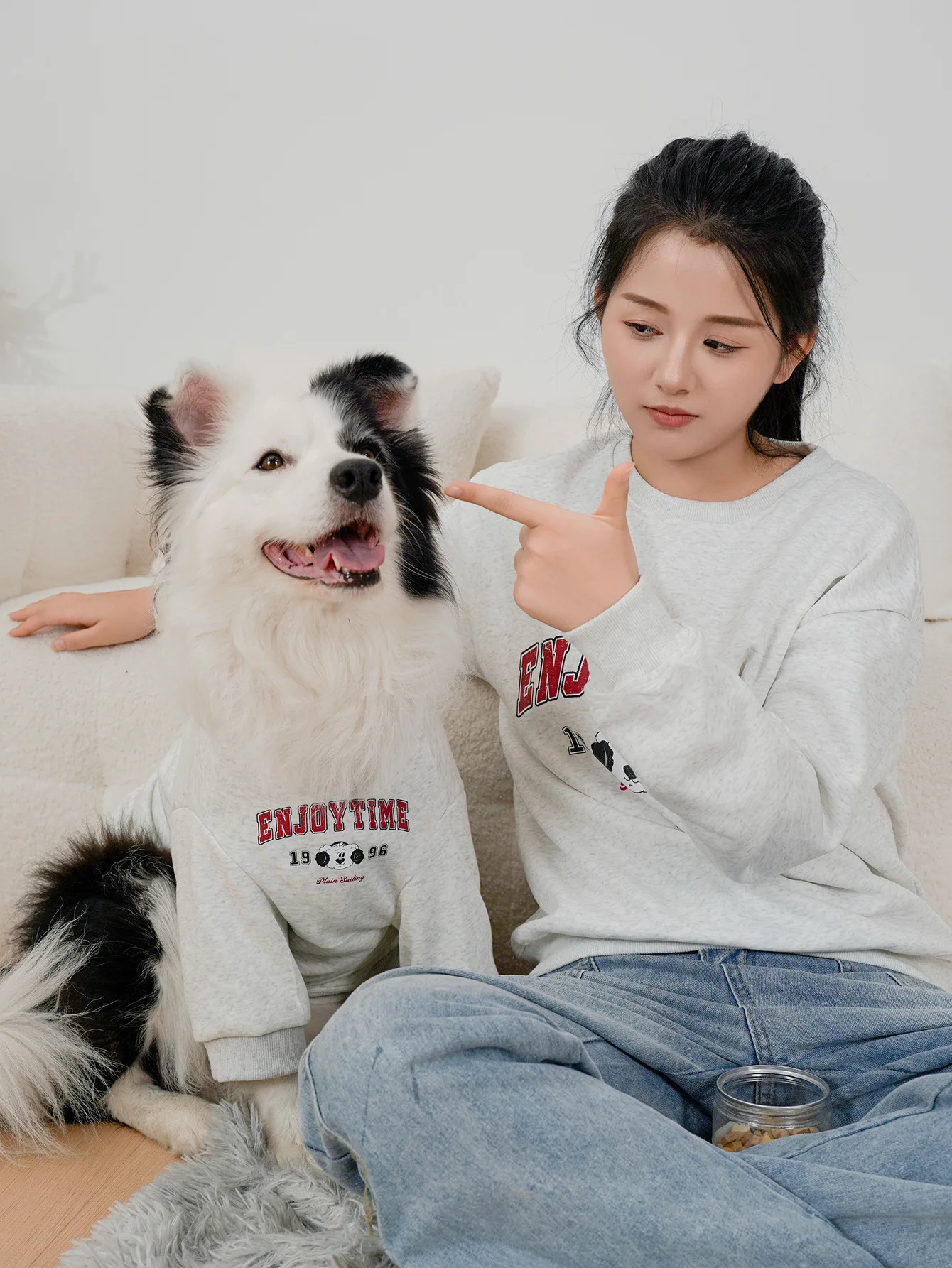 개 고양이 티셔츠 성인 부모-자녀 의상 여름 새로운 줄무늬 웃는 얼굴 면 티셔츠 느슨한 두 다리 옷 부모-애완 동물