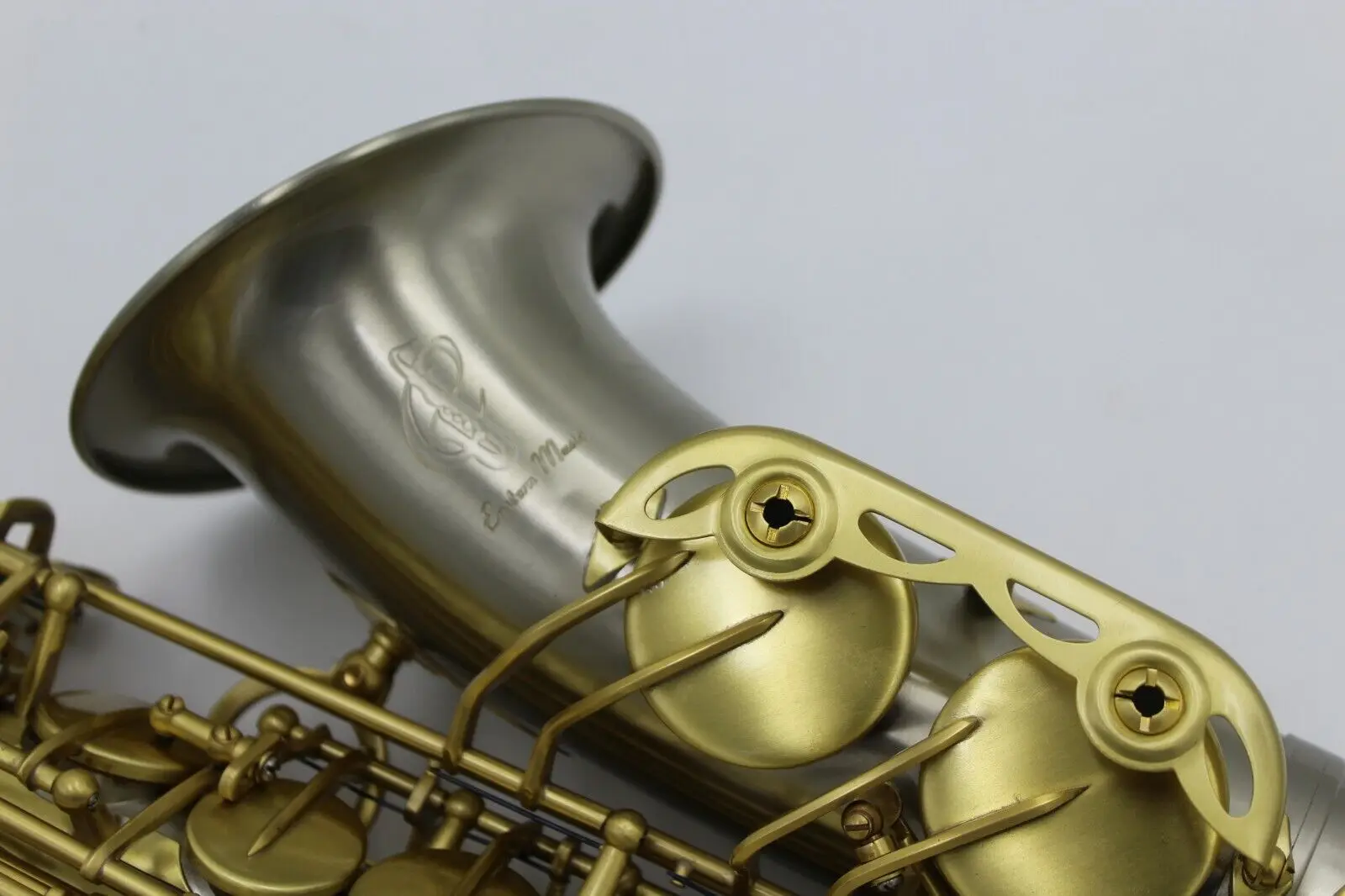 Eastern music professional white copper alto saxophone