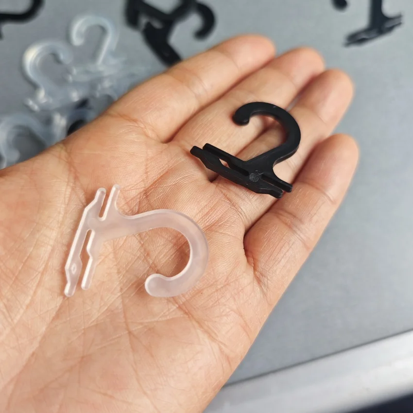 500pcs 28x30mm 플라스틱 플랫 양말 포장 가방 디스플레이 후크 행거 의류 액세서리