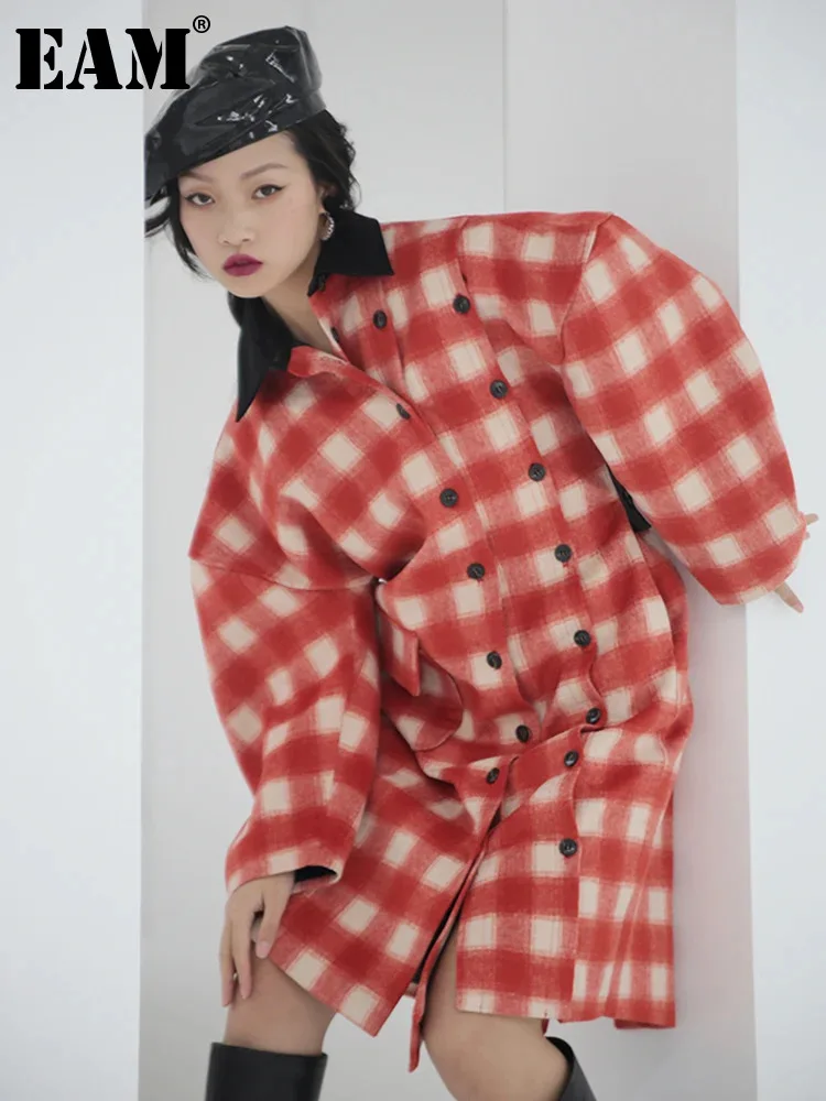 

[EAM] Loose Fit Red Plaid Button Split Big Size Woolen Coat Parkas New Long Sleeve Women Fashion Spring Autumn 2024 19A-a419