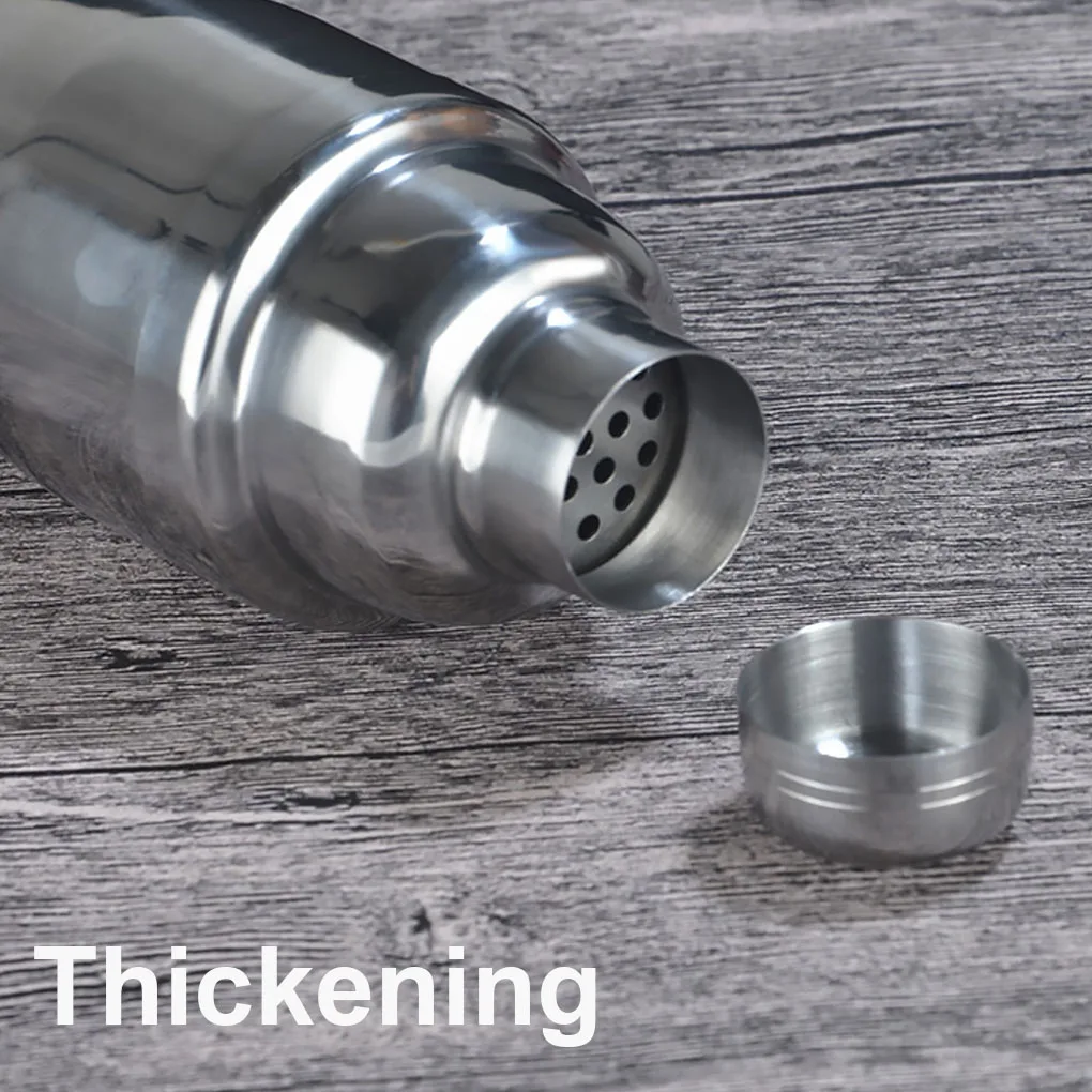 Cocktail Shaker Stainless Steel Cocktail Shaker Drinks Wine Maker Martini Mixer for Bar Home with Strainer 750ml