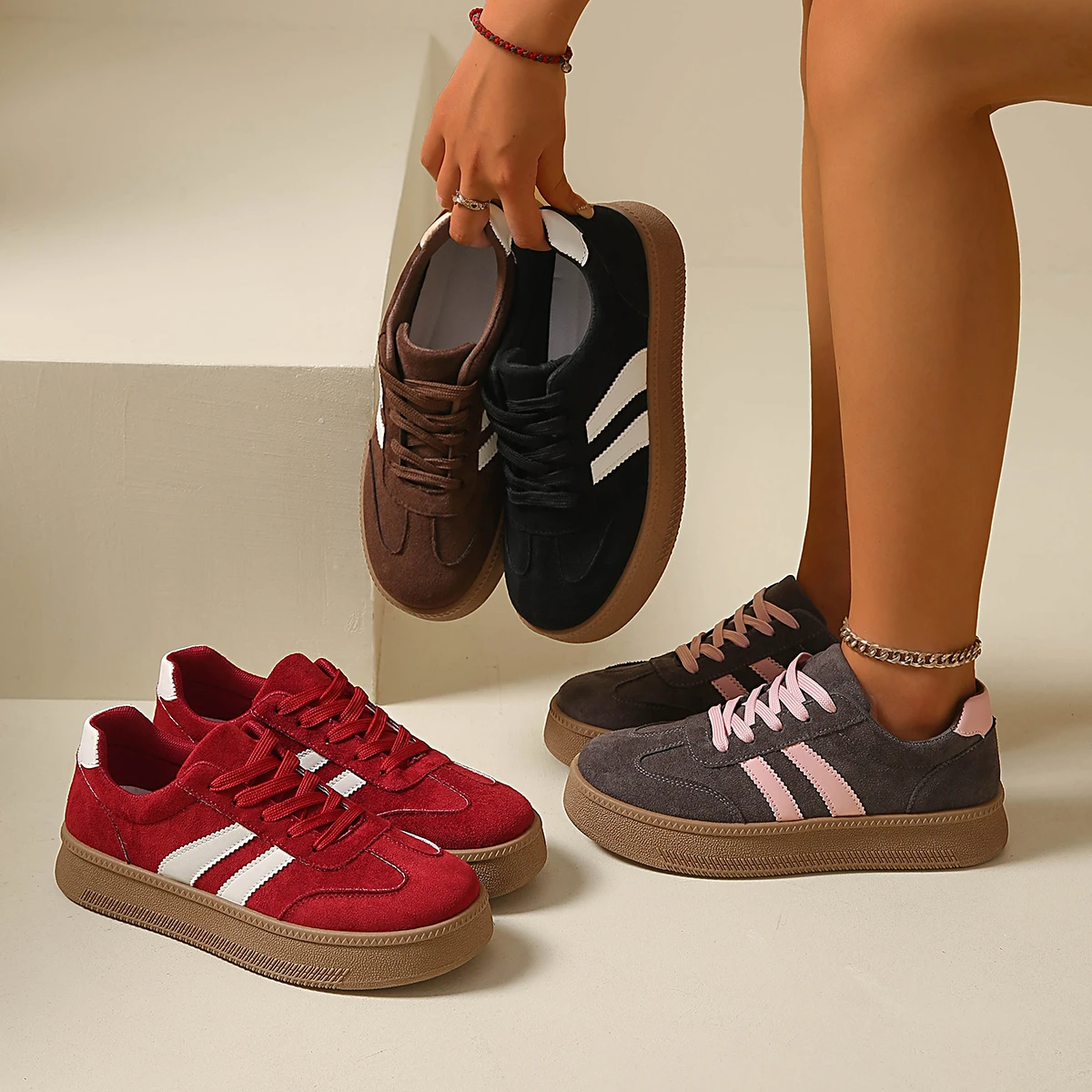 Damen-Sneaker aus Wildleder mit dicker Sohle, rutschfest, atmungsaktiv, zum Schnüren, Low-Top, All-Match, für den täglichen Gebrauch, Outdoor, Freizeit, Wanderschuhe