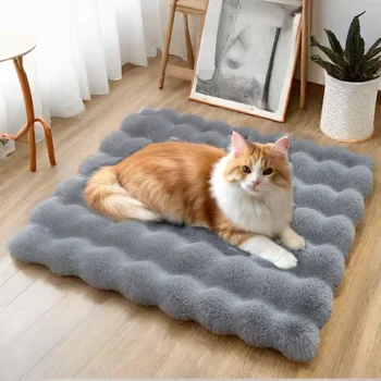 Pet Plush Mat Universal for all seasons Cat Bed Cat Blanket Warm Sleeping Mat for autumn and winter Dog Bed Dog Thick Mat