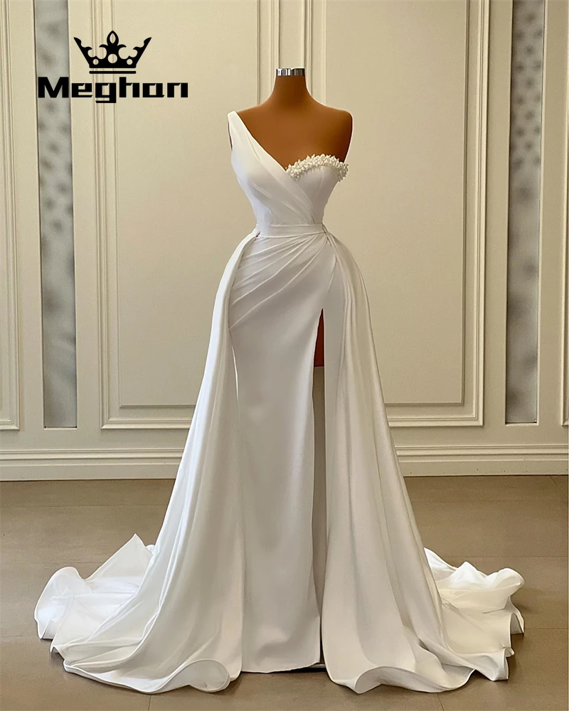 

Luxury White One Shoulder Wedding Dresses Beaded Pearls Bridal Gown High Slit Evening Gowns Pleats Mermaid Vestido De Noiva