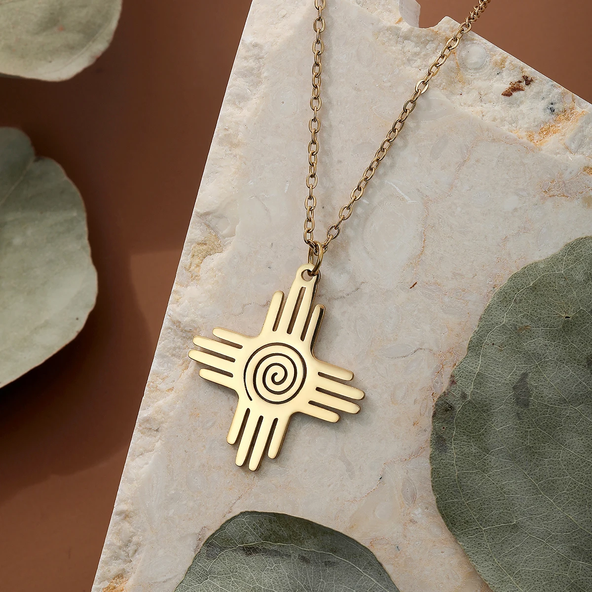アクセサリーその他 SUNNEI MACCWJEW06 1MET007 PALLA Jewelry llic Jewellery Kinitial Stainless Steel Mexico Zia Sun Symbol Pendant