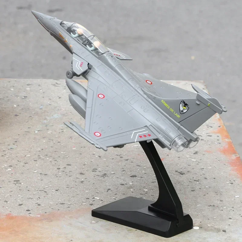 합금 Rafale 전투기 모델 음향 광학 반환력 항공 군사 항공기 모델 장난감 장식 선물