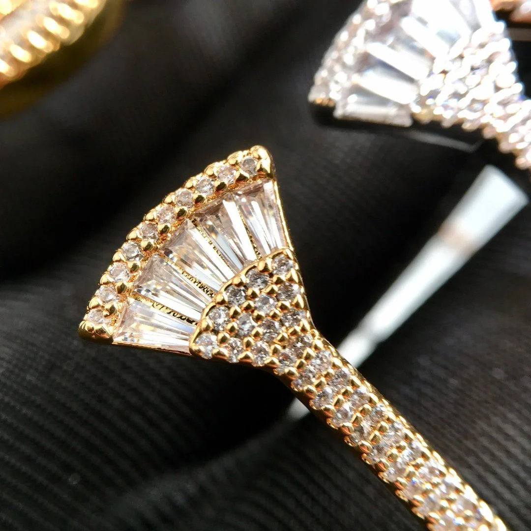 2022 Hot Trend Brand Fan Ladder Square Drill Small Skirt Open Bracelet Gold Rose Gold SilverEveryday Wear, Party, Birthday