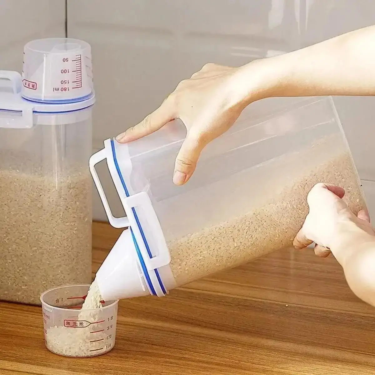 1pc Rice And Grains Food Storage Canister With Measuring Cup Kitchen Moisture-proof And Insect-proof Dust-proof food storage canister