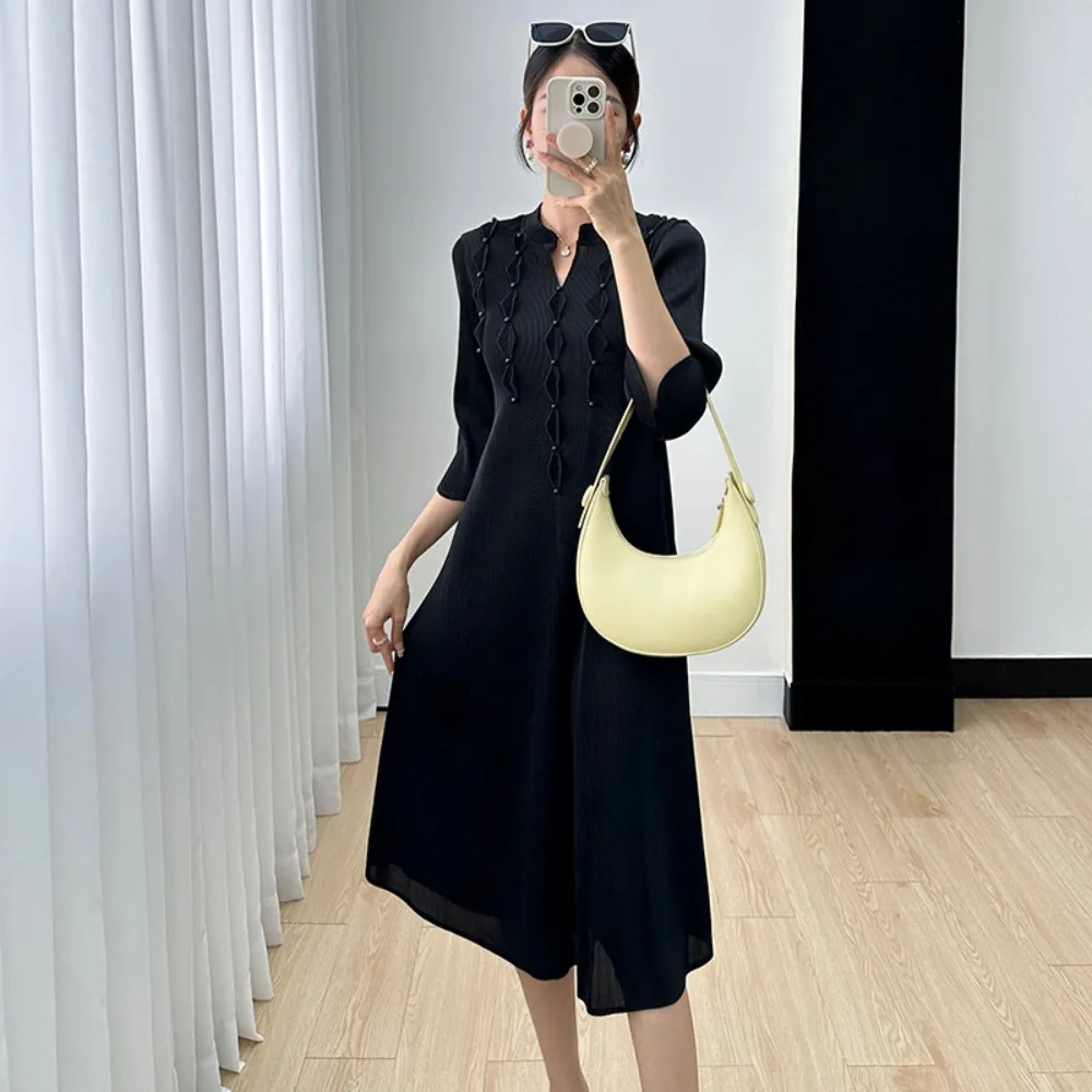 

Женское платье с бусинами Miyake, Осеннее модное яркое простое однотонное платье средней длины с рукавом семь минут, юбка, 2023