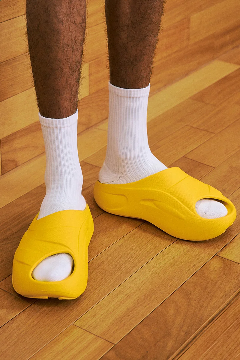 Lightweight Slippers for Women and Men 18
