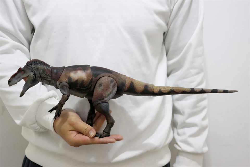 クリエイティブビーストスタジオ 1:18 スケールアロサウルス