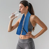 Exercise towel - one zip pocket to keep items safely stored while you work out 2