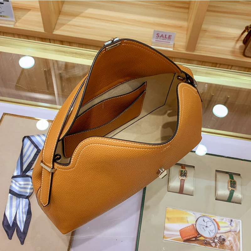 Luxury brand large capacity Messenger Bag Women's Shoulder Bag lychee print cowhide T-lock crossbody bag