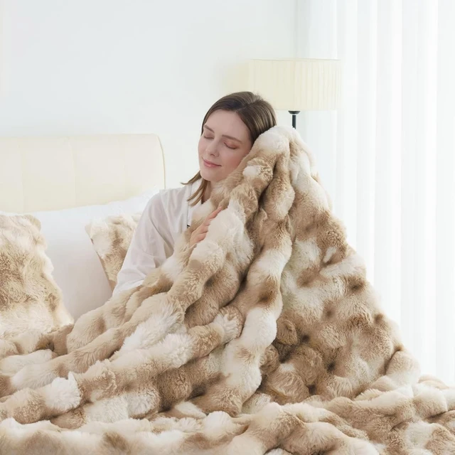 Faux Rabbit Fleece Blanket 4