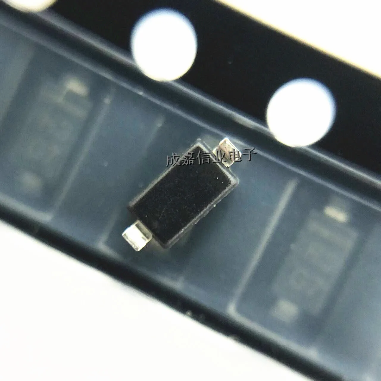 Рисунок 3 - MMSZ5243B-E3-08 SOD-123-2 маркировка;