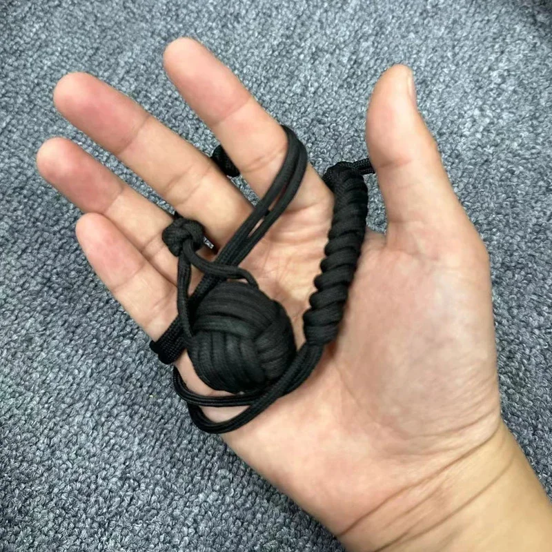 1PCS 새로운 60cm 야외 EDC 휴대용 다기능 원숭이 주먹 키 체인 자동차 창 차단기 도구 자기 방어 로프 스틸 볼