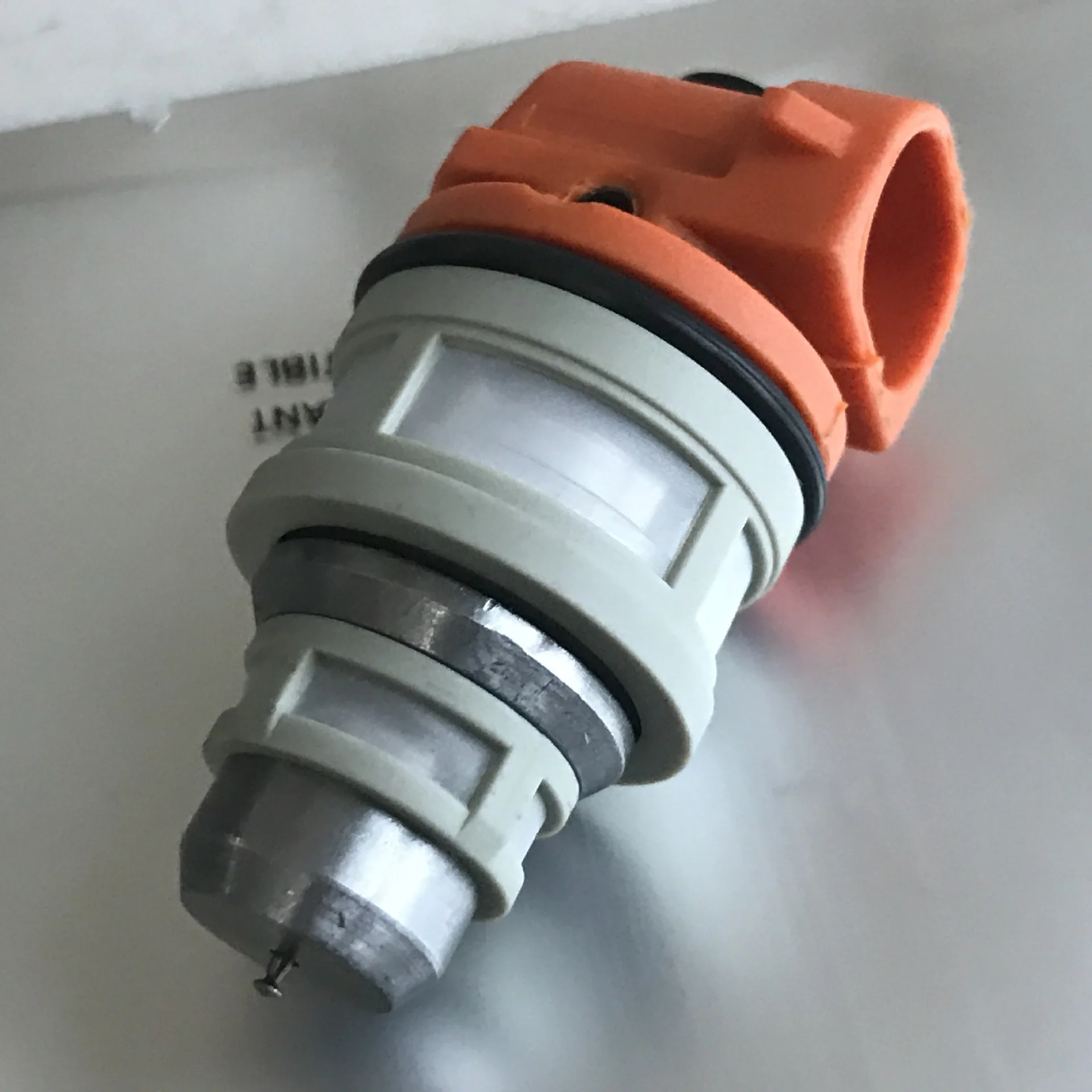 Applicable To Fiat Uno Injection Nozzle Iwm523.00 9945561 Iwm52300