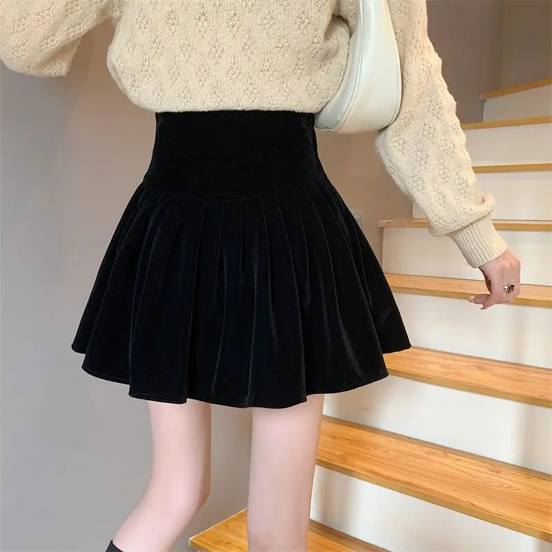 Autumn Winter Black Pleated Skirt for Women Velvet Cute A-line Mini Skirt Shorts Sweet Fashionable Korean Style Female Clothing 3