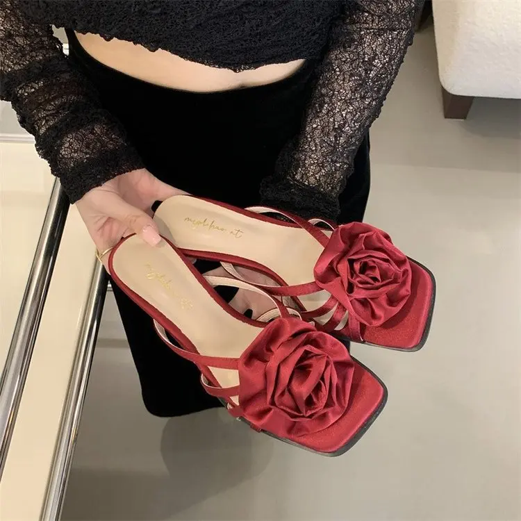 

Шлепанцы женские с цветочным принтом, сланцы из искусственной кожи, роскошные римские, повседневная обувь на толстом каблуке, резиновая обувь, лето 2024