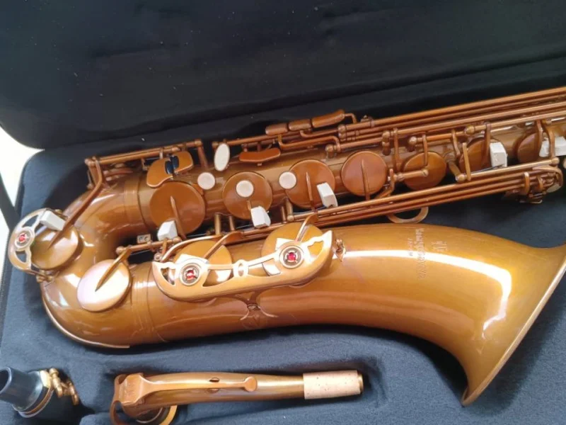 high-quality Tenor Saxophone Antique copper saxophone with box accessories.