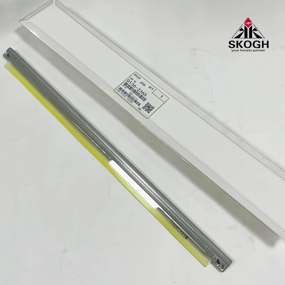 

D136-2365 D1362365 качество OEM для Ricoh MP C6502 C6503 C8002 C5100 C5110 лезвие для очистки барабана