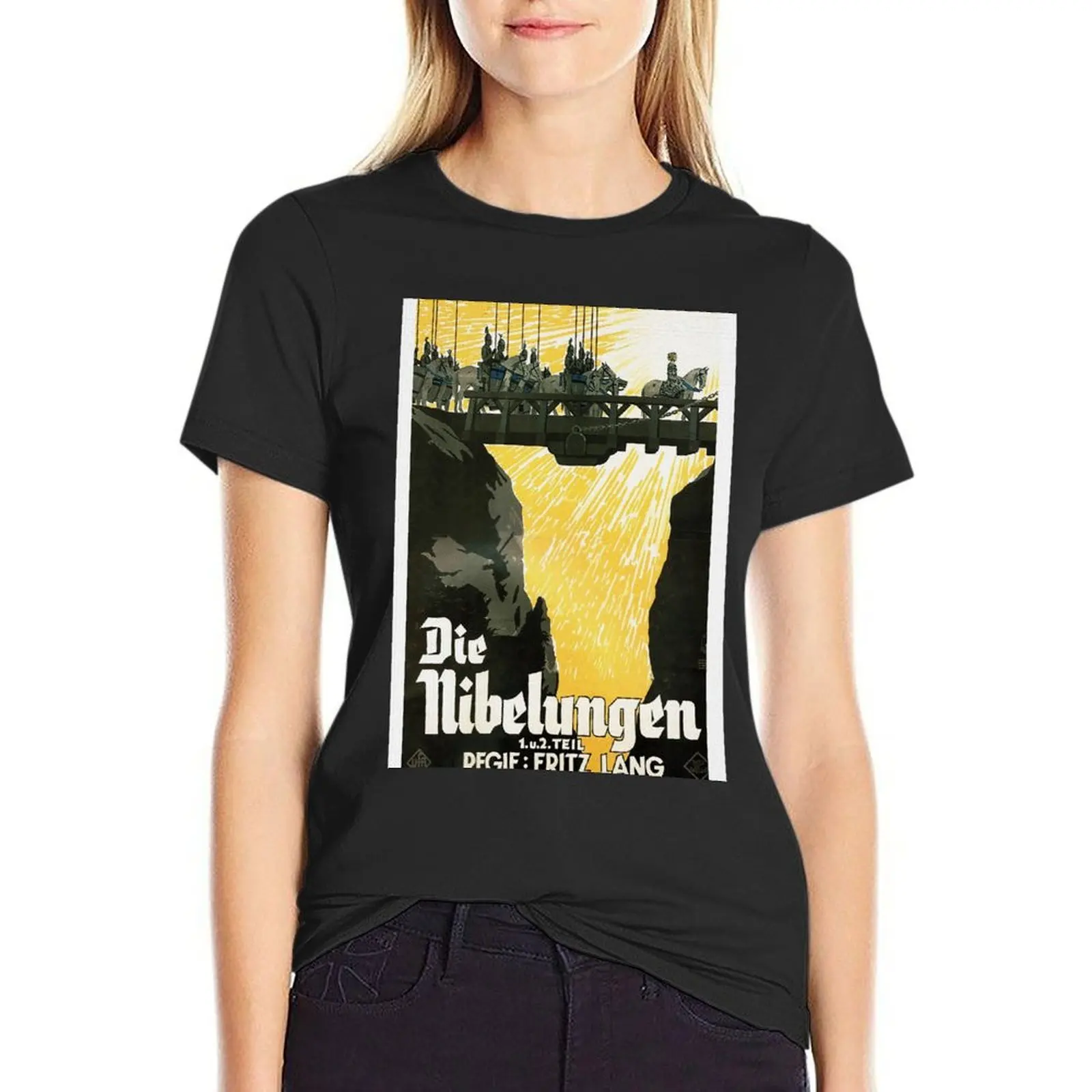 

Die Nibelungen.. German vintage1924 movie poster T-Shirt heavyweights female aesthetic clothes t-shirt dress for Women graphic