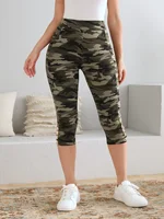 Plus Size Women's Camo Capri Leggings with Side Stripe Cutouts Stylish High Elasticity Knit Sporty  Fashionable Casual Pants - Image 3