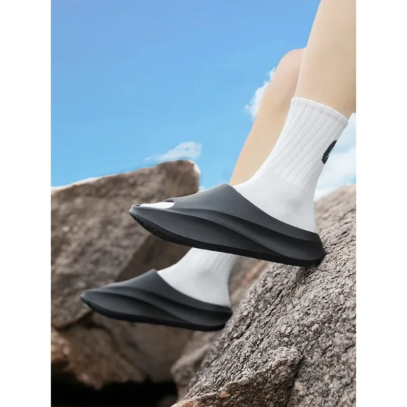 Men Sandals Casual Platform Slippers Fashion Beach Summer Large Size Slides Soft shoes