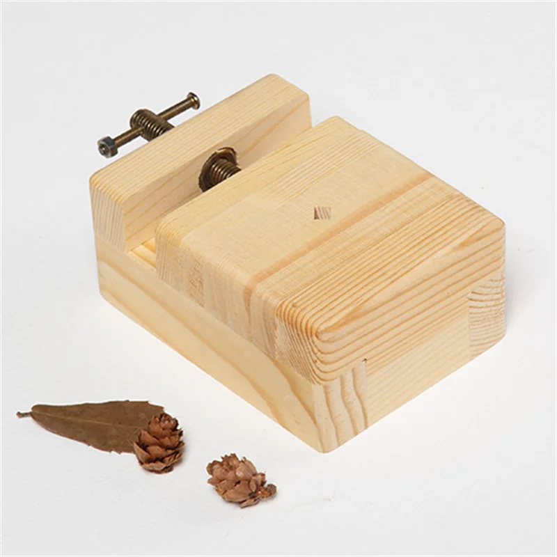 DIY Mini Wooden Flat Pliers Vise Clamp Table Bench Vice Seal Hand Tools For Woodworking Carving Engraving Tools Home Accessories carving tool