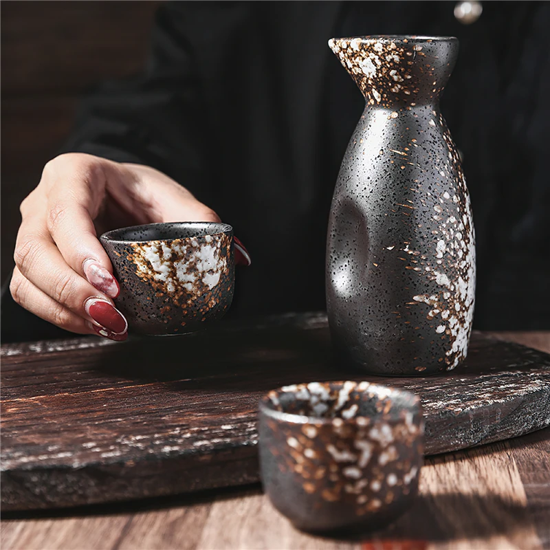 盃■変わった形の白釉高台杯 変鉢 盃洗 祭具 酒杯 置物 耳付 骨董品珍品 少■ Ceramic Wine Pot Japanese Bottle Jug Black Clay Retro Cup