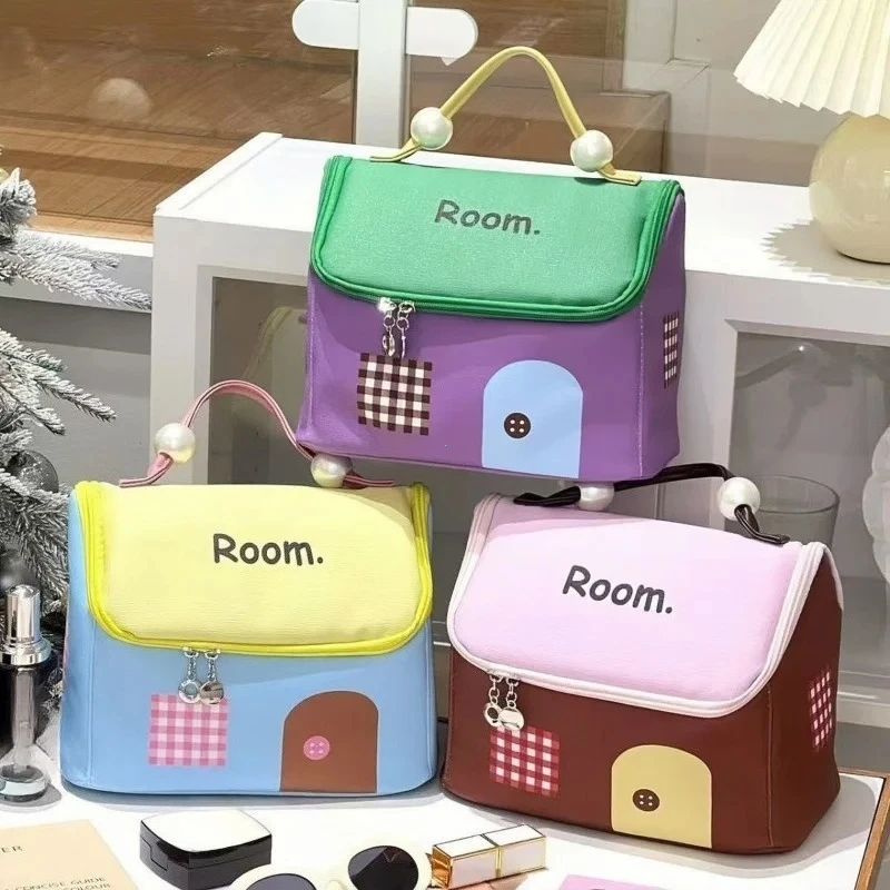 New Style Large-Capacity Stylish House-Shaped Bag: Portable Travel Cosmetic Bag with Niche Design & Cute Cartoon Pattern Purse