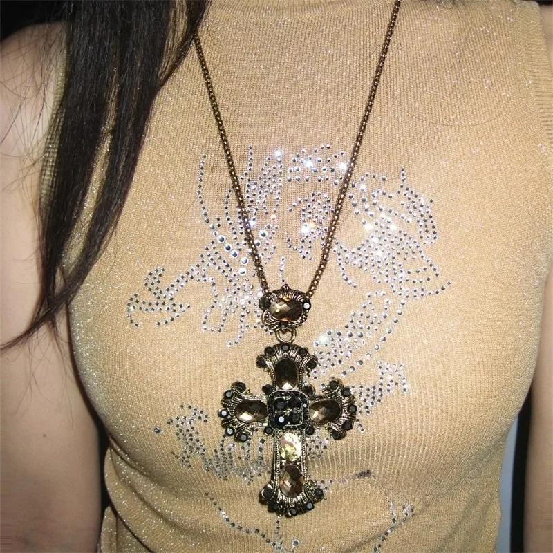 Fashion Gothic Punk Metal Big Cross Pendant Necklace Heavy-duty Versatile Y2K Subculture Sweater Chain Spicy Girl Accessories