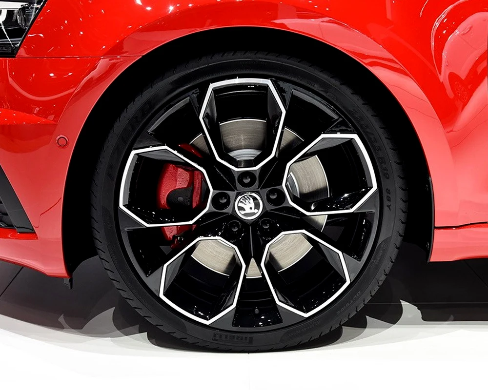 4Pcs 56/60/65/68MM Car Wheel Center Covers Hub Cap Sticker For Skoda Rapid Scala Kodiaq Fabia Kamiq Karoq Octavia A5 A7 VRS VII