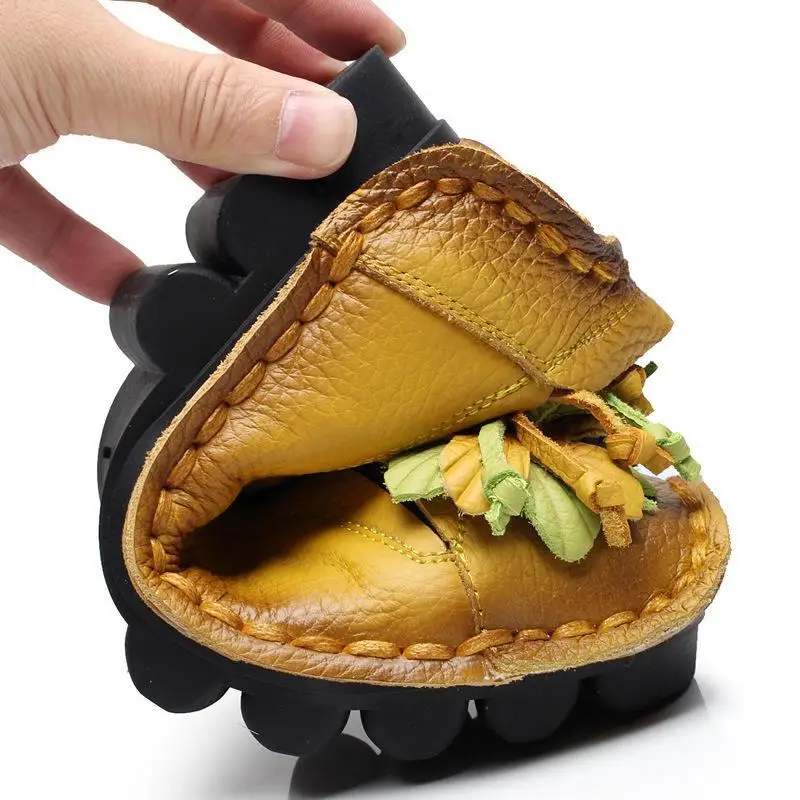 2024 Summer Genuine Leather Flats Women Soft Slip-On Flat Shoes Black Red Floral Mom Loafers Moccasin Lady Designer Shoes