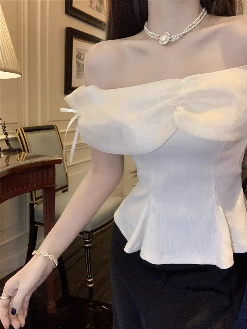 Einschultrige, taillierte Bluse mit wunderschön gestaltetem Sommer-Rüschenrock und wunderschönem Oberteil im französischen Stil für Damen – Detail 11