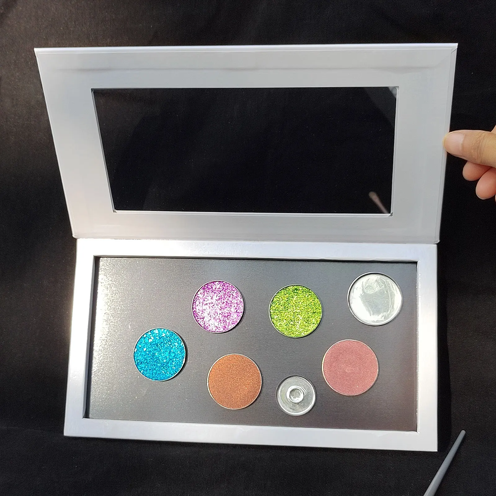 Cosmetics Magnetic DIY Eyeshadow Palette Depotting Makeup Containers Empty  Organizer - AliExpress