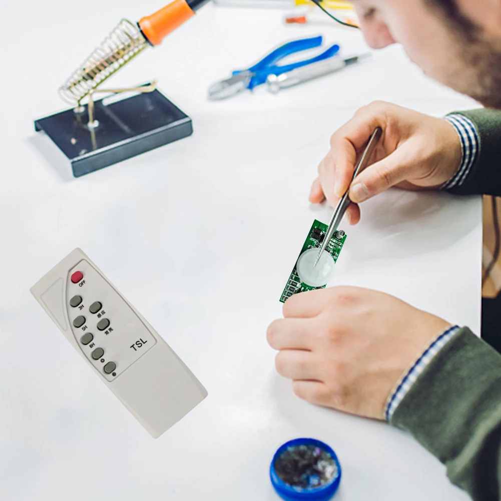 3.2 V 3.7 V Solar Lamp Board Controller Module Infrared Human Body Induction Solar Street Light Driver Board with Remote Control