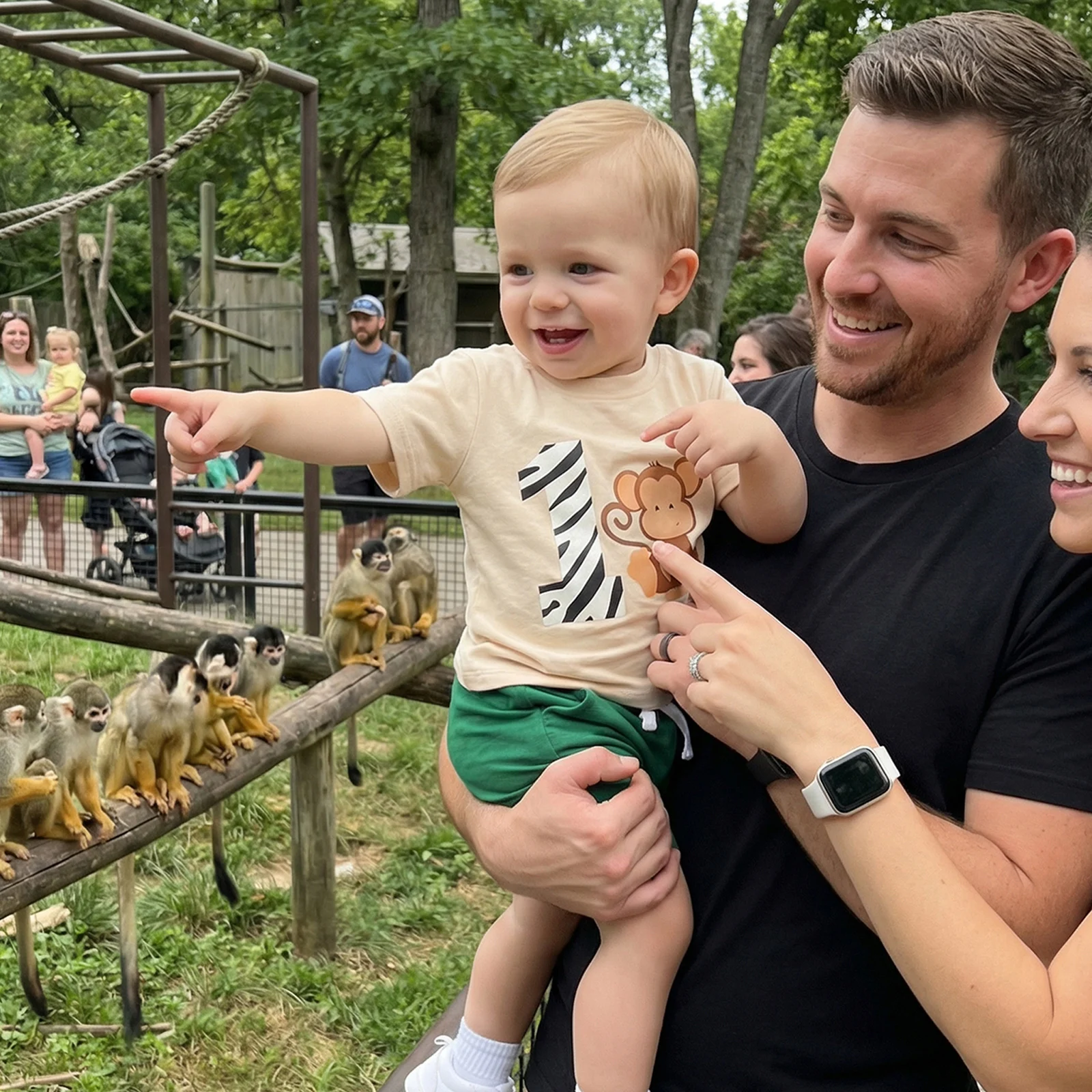  의류 소년 생일 반바지 세트 짧은 소매 기린 프린트 티셔츠 드로스트링 반바지 세트 의상