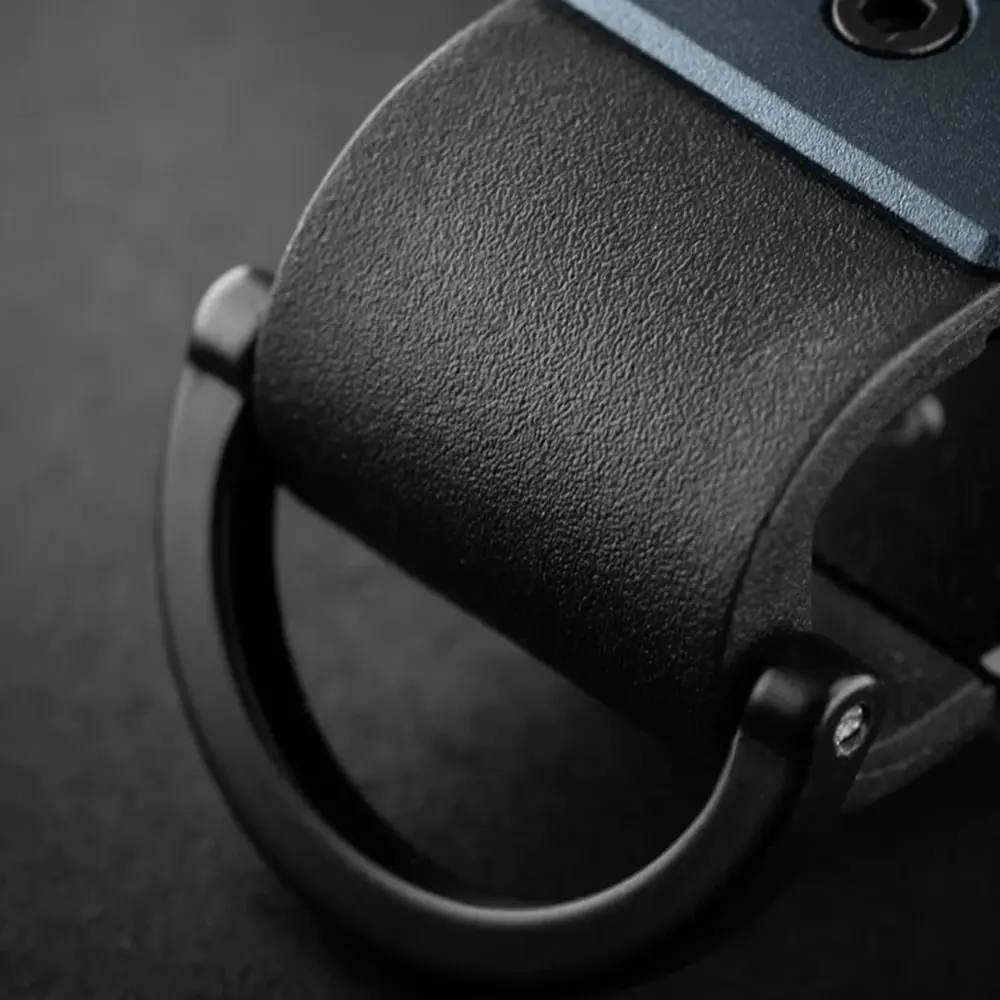 탄소 섬유 금속 키 주최자 혁신적인 2-6 개의 키를 보유하고 있습니다. 금속 열쇠 고리 드라이버 키 관리자로 분실 방지