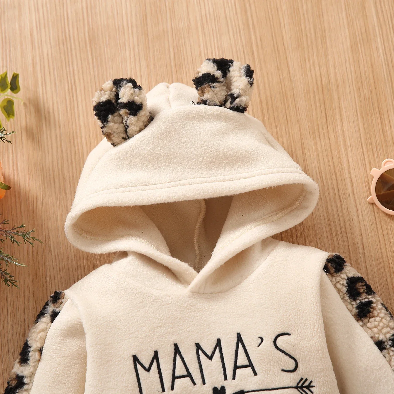 Baby Girl Fleece Hoodie & Skirt Set 2