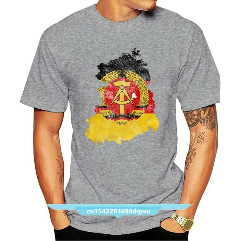 

BOARDRIPPAZ T Shirt DDR RETRO VINTAGE MAP FLAGGE FLAG TRABANT OSSI OSTALGIE OST Funny Design Tops Tee Shirt