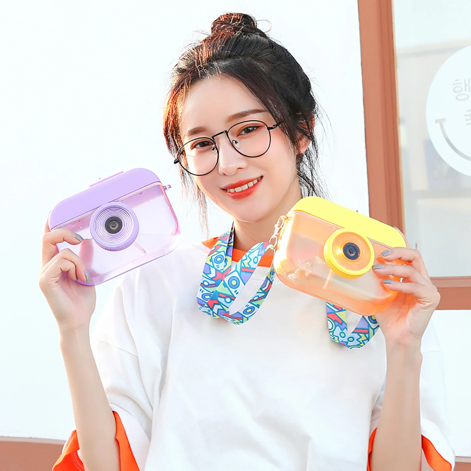 크리 에이 티브 카메라 모양 물 병 짚 어깨 스트랩 야외 캠핑 하이킹 스포츠 물 컵 어린이 마시는 컨테이너
