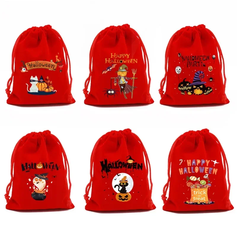 

Маленькая тканевая сумка в виде замка с изображением тыквы на Хэллоуин