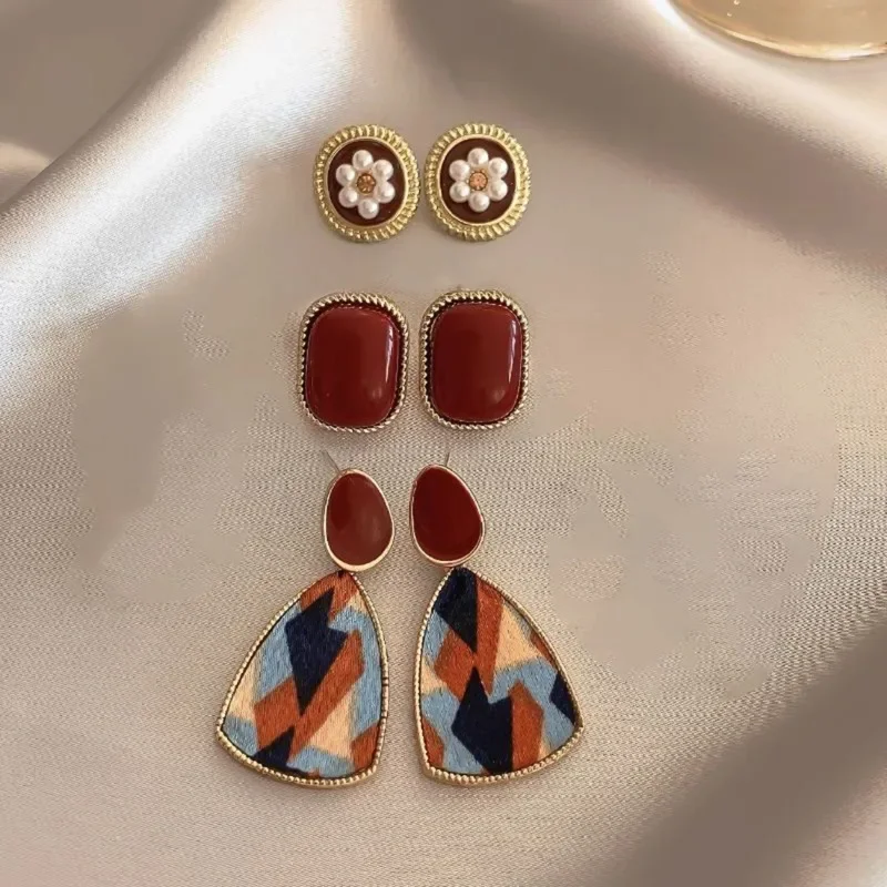 Earrings Vintage Dripping Oil Wine Red Retro Stud Earrings Women Korean Pearl Flower Heart Shape Geometric High Sense Jewelry