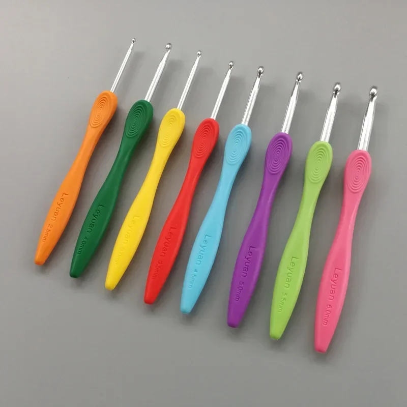 Knitting Needle Weaving Tools Crochet Hook Set 2.5-6.0mm 8pcs/set Aluminum Ergonomic Crochet Needles with Colorful Soft Rubber G