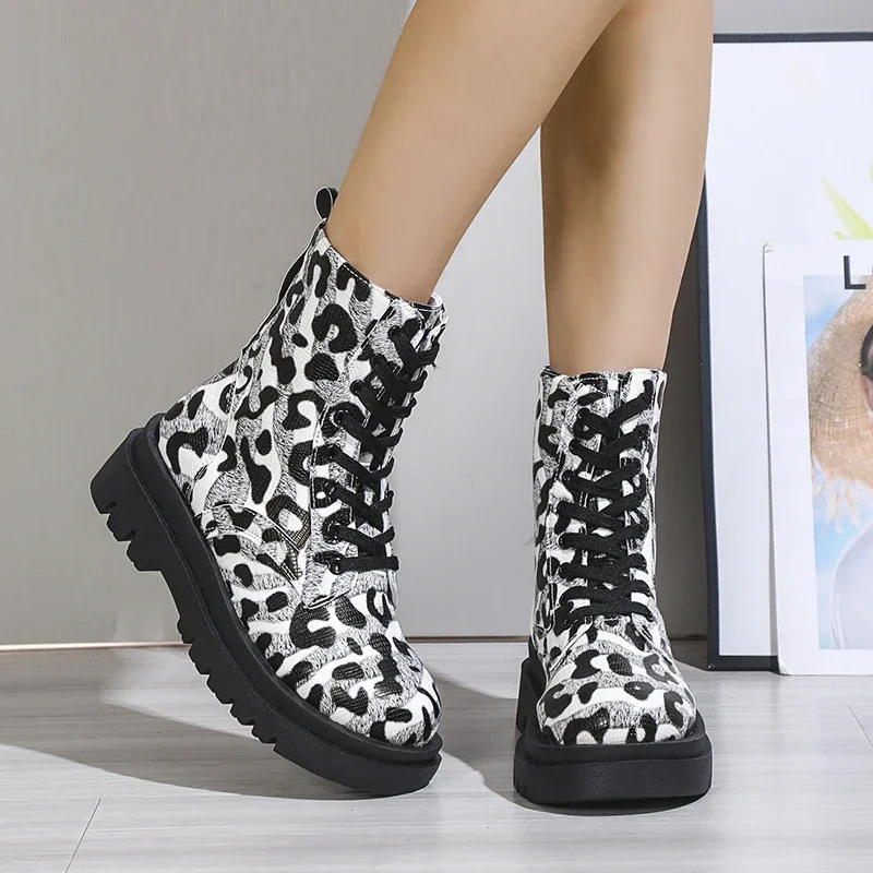Women's Leopard Print Boots 2023 Winter New Casual Lace Up Round Toe Boots Ladies Fashion Mid Heel Platform Shoes Botas De Mujer