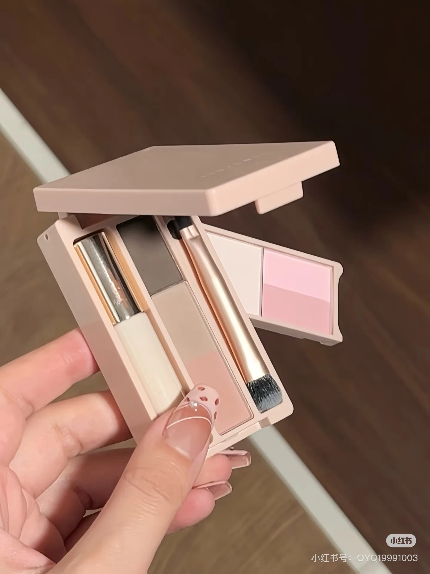 Judydoll Eyeshadow Palette Mini Makeup Comprehensive Travel Palette Eyeshadow Highlight Blush Contouring