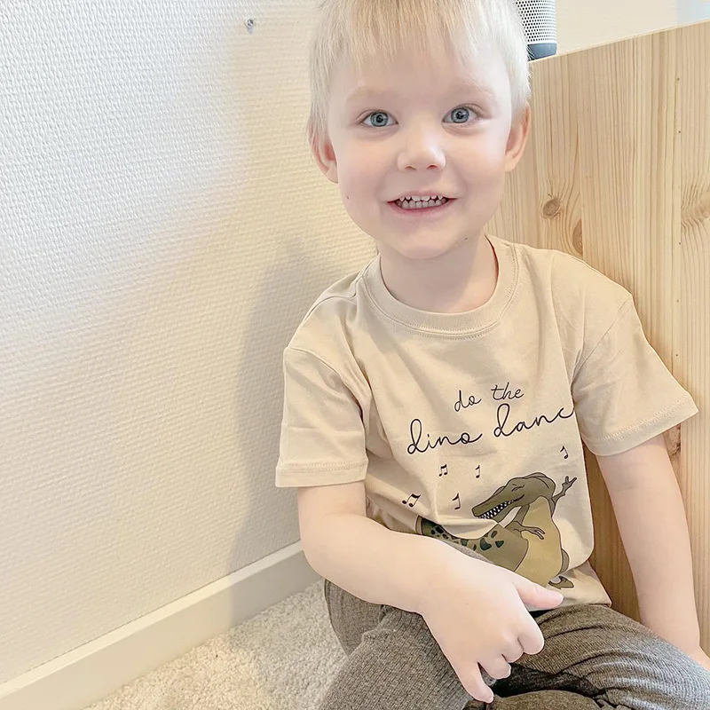 Zomer Kinderkleding Pakken Baby Jongens Ks Cartoon Korte Mouwen T Shirts Shorts Meisjes Kersen Dinosaurus Parachute Bedrukte Sets